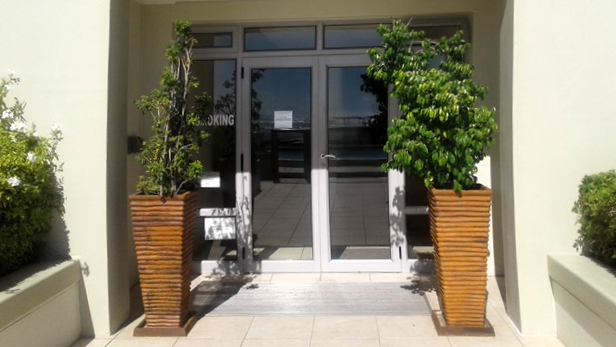 To Let 3 Bedroom Property for Rent in Strand Central Western Cape